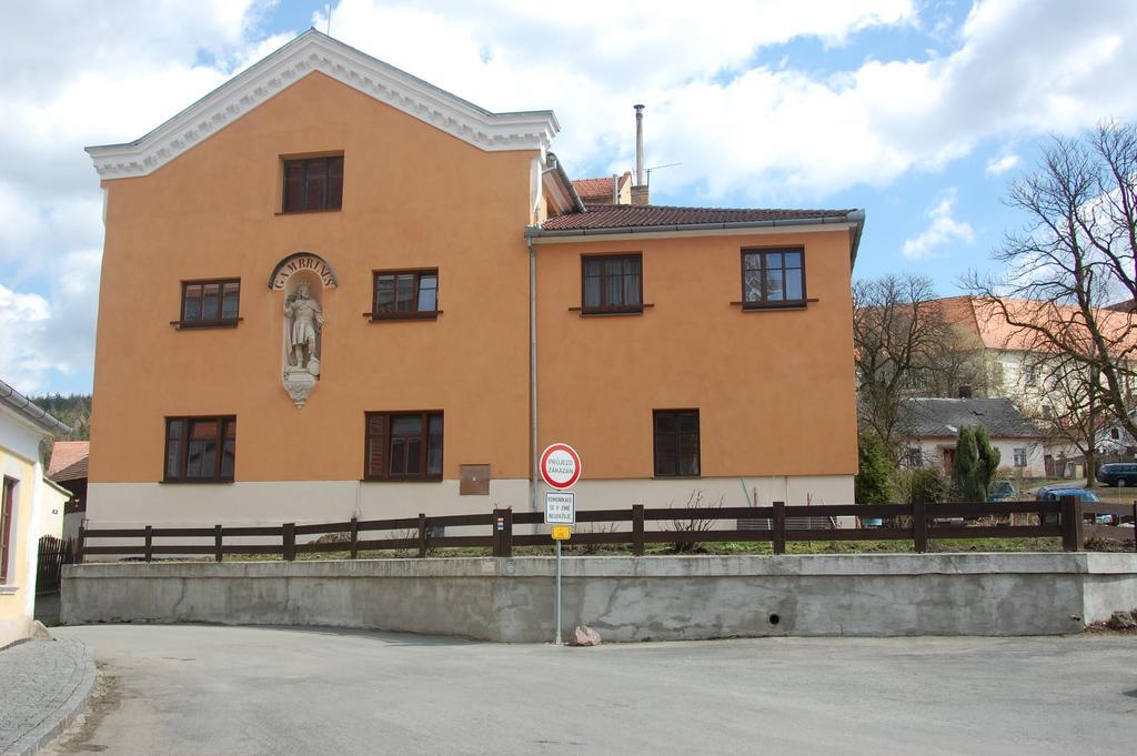 Apartma V Pivovaru Genius Noci Lomnice  المظهر الخارجي الصورة
